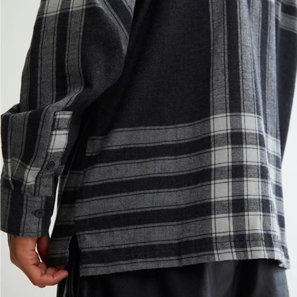 SOLD‼️ URBAN OUTFITTERS + Standard Cloth Flannel Collar Shirt - Picture 5 of 5